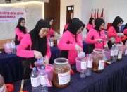 Bhayangkari Cabang Bangka Panen Eco Enzyme