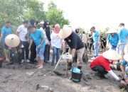 Pimpin Aksi Sosial dan Penanaman Mangrove