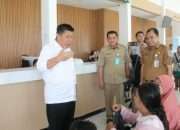 Hidayat Tinjau Pelayanan di Samsat Belitung