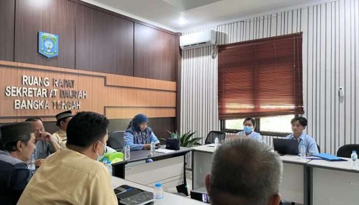 Rombak Sistem Tata Kelola Sampah