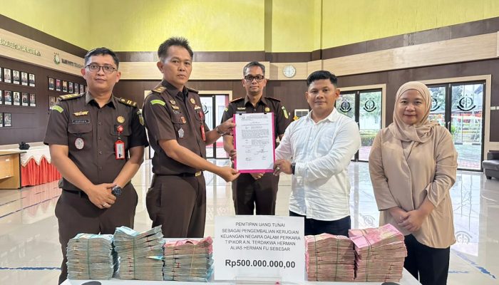 Terdakwa Heman Fu Kembalikan Uang 500 Juta