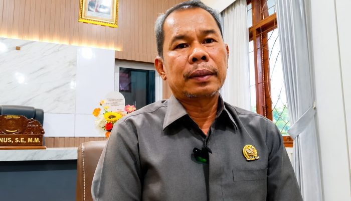 Batianus Prihatin Kondisi Sejumlah SMP di Bangka Tengah