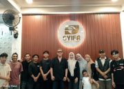 Andra Bagindas Nikmati Makan Malam di Syifa Resto