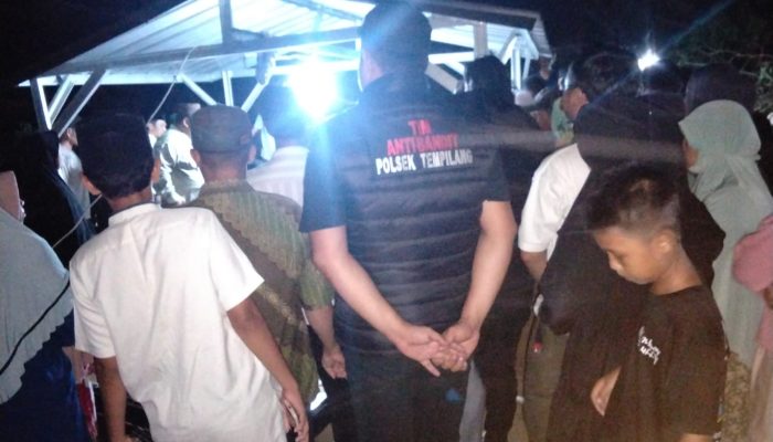 Polsek Tempilang Kawal Jenazah Yuliva