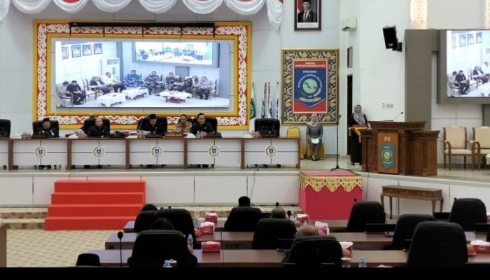 Rapat Paripurna Sempat Diskors