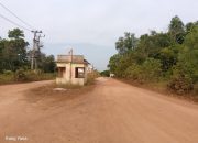 Musim Hujan Becek, Kemarau Berdebu