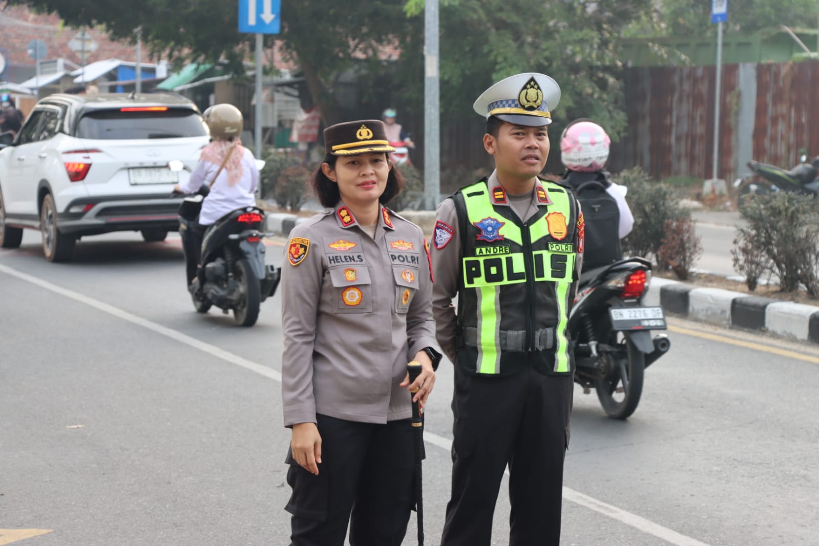 Kapolres Atur Lalu Lintas Depan SMPN 1 Mentok