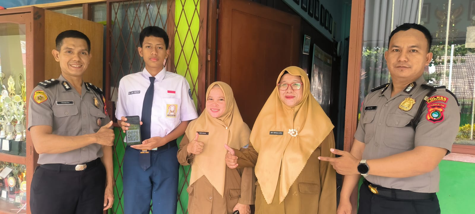 Empat Siswa Daftar Hari Ini