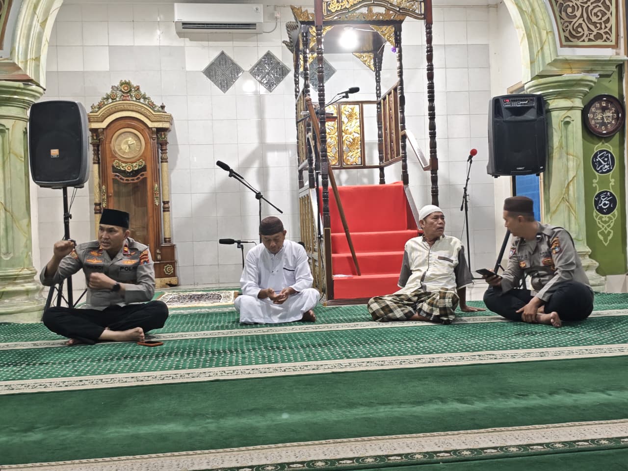 Dekatkan Diri dengan Masyarakat Lewat Subuh Keliling